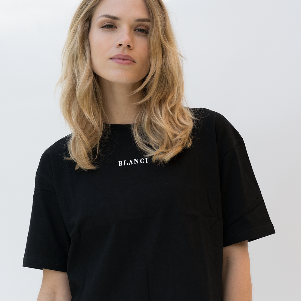 BLANCI LOGO CROP T-SHIRT BLACK